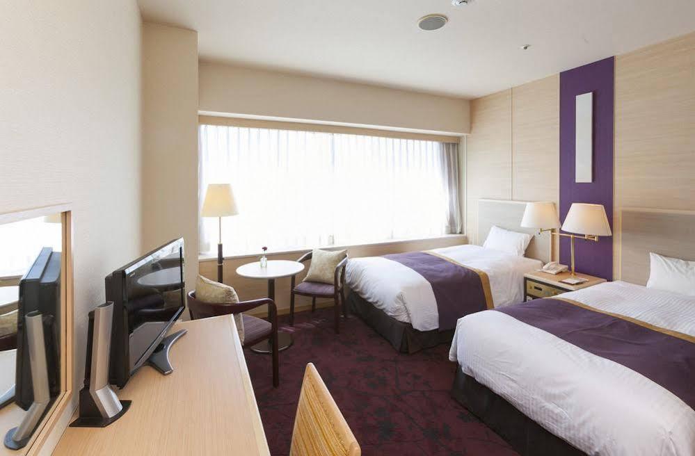 Chofu Creston Hotel Экстерьер фото