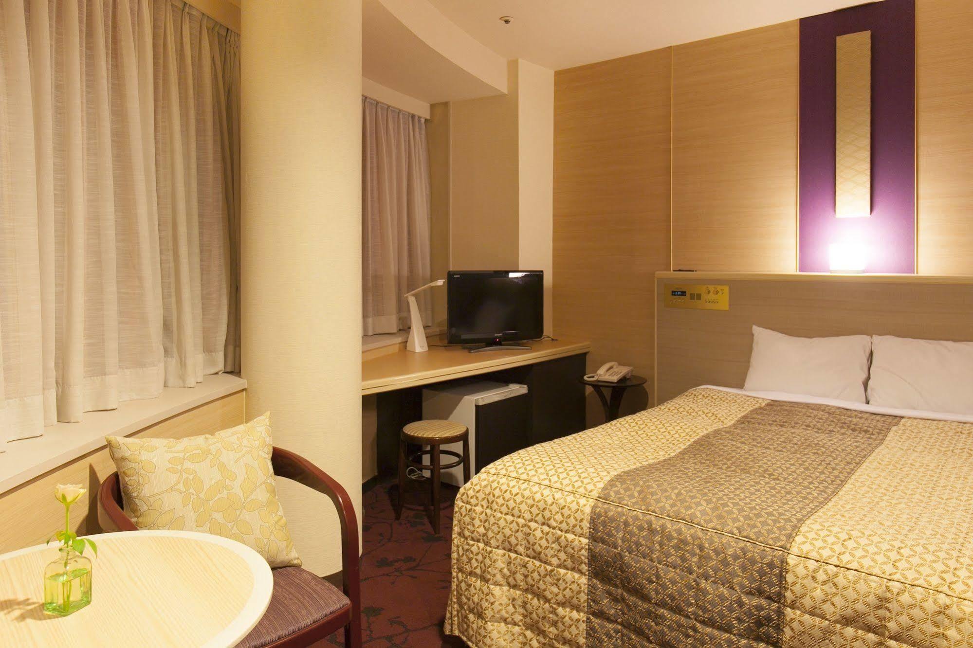 Chofu Creston Hotel Экстерьер фото